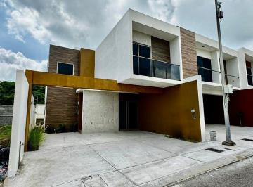 a195ae5a9ba696f8c80c2759d34f466d8d2819da31df2165660504489967c0d6 · Casa en Venta en Veracruz Fracc. Lomas del Mediterraneo