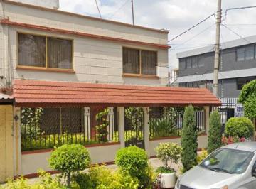 Casa de 4 habitaciones, Venustiano Carranza · Casa en Venta en Jardín Balbuena, Venustiano Carranza, Ciudad de México