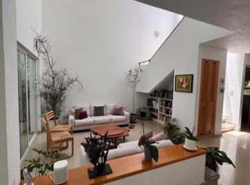 Casa de 4 habitaciones, Cuernavaca · Amplia Casa en Renta Dentro de Fraccionamiento