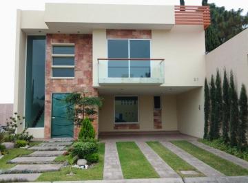 Casa en condominio de 3 habitaciones, Zapopan · Casa en Renta en Novaterra a un Costado de Valle Real Amueblada