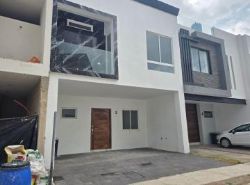 Casa de 3 habitaciones, Zapopan · Casa en Venta en Savia Central, San Isidro, Zapopan, Jalisco