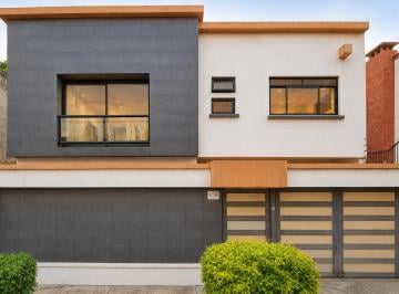 Casa de 4 habitaciones, Gustavo A. Madero · Casa con 4 Recámaras de 252 m² en Venta en Lindavista Sur