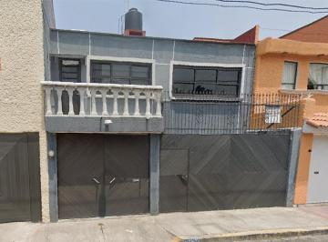 Casa de 5 habitaciones, Gustavo A. Madero · Remate Bancario Nte. 17, Lindavista Vallejo III Secc, Gustavo A. Madero, 07750 Ciudad de México