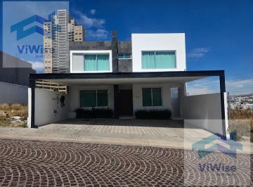 Casa · 280m² · Casa en Venta en Cumbres del Lago