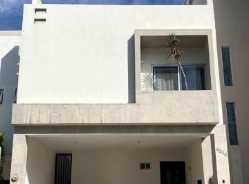 26301758e72ac937b3d18364f637ad24bc136528b4db47359febca86d3b3cd25 · Casa en Renta en Colinas del Valle