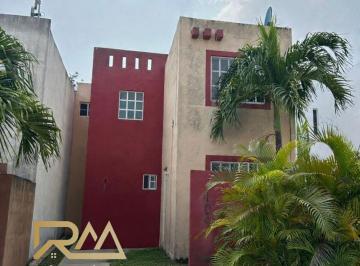 Casa · 3 Recámaras · 1 Estacionamiento · Casa en Renta Blvd Punta Laguna