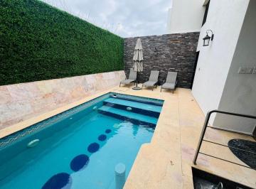 Casa · 160m² · 3 Recámaras · 2 Estacionamientos · Casa en Venta Fracc. Lomas de La Rioja