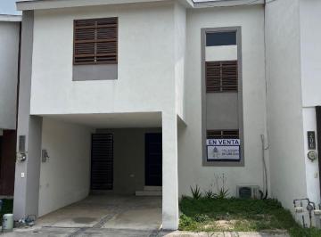 Casa de 3 habitaciones, Apodaca · 10 Min del Aeropuerto: Residencia en Venta: Fracc. Almería Privada 1, Apodaca.