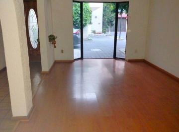 Casa · 175m² · 3 Recámaras · 2 Estacionamientos · Casa en Venta en Insurgentes Cuicuilco en Conjunto Residencial de 5 Casas