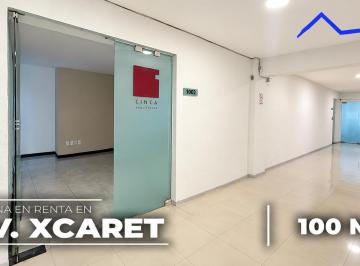Oficina · 100m² · 4 Estacionamientos · Se Renta Oficina de 100 m² en Av Xcaret - Cancún