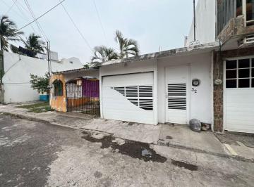 Casa de 1 habitación, Veracruz · Casa de un Nivel en Venta en Fracc. El Faro. Veracruz, Veracruz