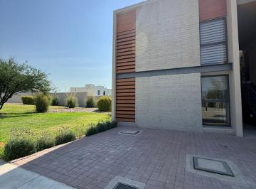 Departamento · 93m² · 2 Recámaras · 2 Estacionamientos · Departamento en El Bosque