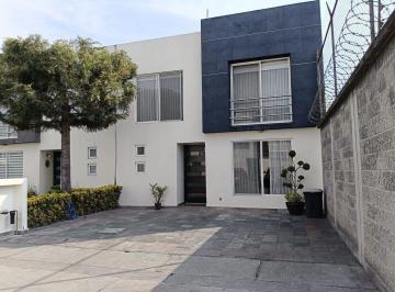 8c395f73e2a798a595cd65dbb43a64af975cdd7068651ae450020d87a879b894 · Casa Venta en San Mateo Remodelada