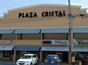 1 · ¡Oficinas en Renta Plaza Cristal, Excelente Ubicación!