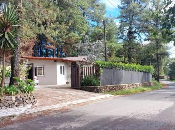Casa · 120m² · 2 Recámaras · 3 Estacionamientos · Bella Casa de Campo con Jardín