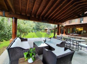 Casa · 450m² · 4 Recámaras · 3 Estacionamientos · Casa en Renta en Club de Golf Rancho Avándaro | 2500 m de Terreno