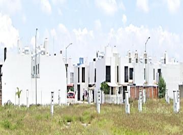 Casa de 2 habitaciones, Irapuato · Casa en Dos Niveles, de 67 m² con 2 Dorm. en Venta en Valle de Las Flores