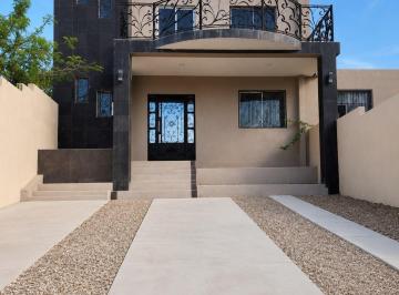 Casa · 177m² · 4 Recámaras · 4 Estacionamientos · Casa Ballena - con Vista Al Mar en San Jose del Cabo