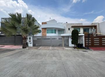Casa de 4 habitaciones, Naucalpan de Juárez · Casa en Venta en Sexta Sección de Lomas Verdes