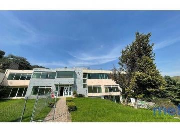 89027323b0d1ea145d18ff6a56ee82f2968a87b523ae40e2269b15eee36e35db · Propiedad con 2,000 m² de Áreas Verdes y Gran Potencial a Minutos de La Ciudad