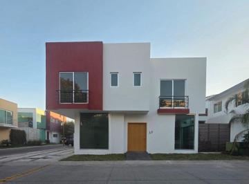 Casa en condominio de 4 habitaciones, Tlajomulco de Zúñiga · Casa en Venta en Nueva Galicia