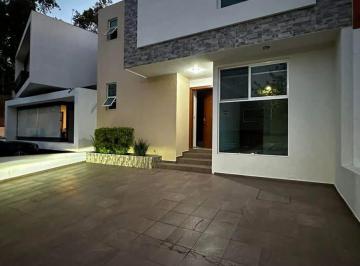 Casa de 3 habitaciones, Morelia · Se Renta Casa en Altozano