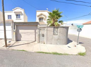 Casa de 3 habitaciones, Chihuahua · Casa en Venta en Residelcial El Leon, Chihuahua, Chihuahua - Sf