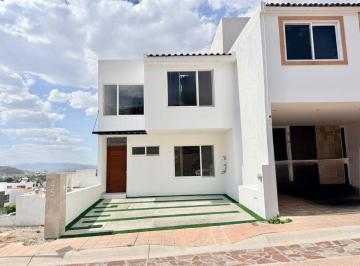 Casa en condominio de 4 habitaciones, Corregidora · Casa en Venta en Pedregal de Soenstatt, Corregidora, Querétaro.