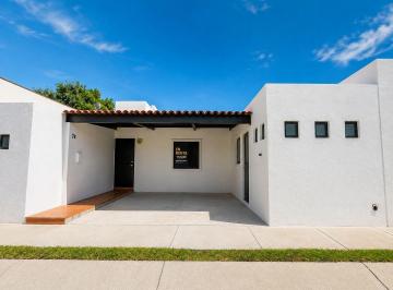9e213cb4102c77da27c0062b2e3e25d925d2f12fa8b2b470490411ea45aa0ccb · Casa de un Piso en Rancho Santa Mónica