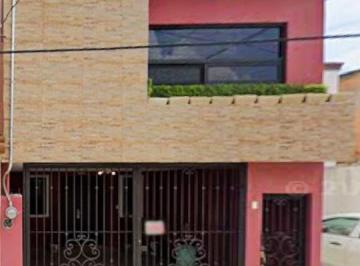 Casa de 3 habitaciones, Guadalupe · Casa en Venta de Remate en Riberas del Rio Guadalupe Nl