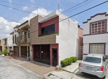 Casa de 3 habitaciones, Guadalupe · Casa en Venta de Remate en Riberas del Rio Guadalupe Nl