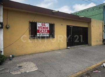 Casa · 104m² · Casa en Venta en Col. 10 de Marzo en El Centro de Mty