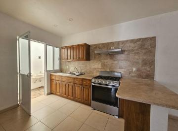 Casa de 3 habitaciones, Tequisquiapan · Casa en Renta con Jardin en Tequisquiapan