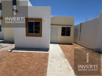 Casa · 65m² · 3 Recámaras · 2 Estacionamientos · Se Vende Casa en Fracc. San Fermin, Hermosillo Sonora
