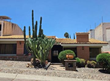 Casa en condominio de 3 habitaciones, Tlajomulco de Zúñiga · Casa de 1 Nivel en Renta en Fracc El Palomar