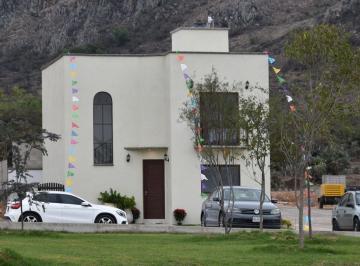 Casa de 3 habitaciones, Cadereyta de Montes · Casas en Venta en Fraccionamiento Residencial