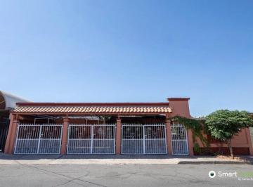 Casa de 4 habitaciones, Mexicali · Se Vende Casa en Col. Independencia Magisterial
