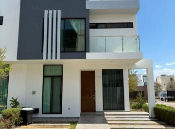 Casa en condominio de 3 habitaciones, Zapopan · Casa en Renta en Parques Vallarta