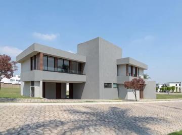 1 · Casa en Venta en Lomas de Angelópolis en Parque Jalisco