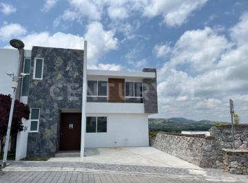 Casa · 170m² · 3 Recámaras · 2 Estacionamientos · Venta de Casa en Puebla, Farasi Haras del Bosque.