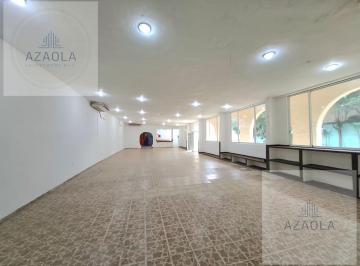 Local comercial · 850m² · 2 Recámaras · 5 Estacionamientos · Bodega en Renta en Playa del Carmen