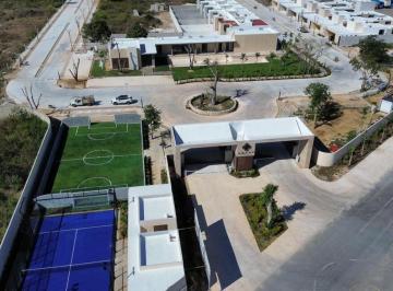 Terreno / Lote · 340m² · Venta Lote Residencial Entrega Inmediata con Amenidades Xcanatun Zona Country