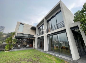 Casa · 550m² · 3 Recámaras · 4 Estacionamientos · Casa en Bosque Real en Venta
