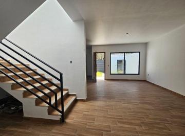 Casa de 4 habitaciones, Tequisquiapan · Propiedad de Dos Niveles en Tequisquiapan
