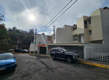 Casa · 240m² · 3 Recámaras · 2 Estacionamientos · Casa en Venta en Fuentes de Satelite