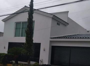 Casa de 3 habitaciones, Monterrey · Casa en Venta en Portal de Cumbres