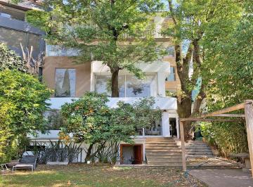 Edificio · 376m² · 4 Recámaras · 1 Estacionamiento · Edificio en Venta en Lomas de Chapultepec
