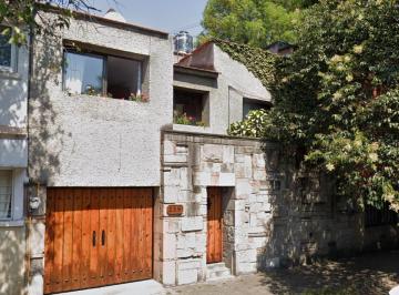 Casa de 4 habitaciones, Coyoacán · Venta de Casa en La Colonia del Carmen, Alcaldia Coyoacan