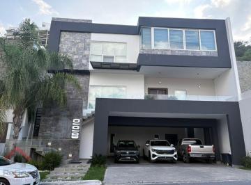 Casa de 4 habitaciones, Monterrey · Casa en Venta 3 Niveles Alberca Paneles en Lagos del Vergel Monterrey, N. L.
