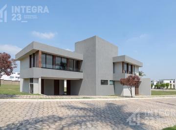 Casa · 345m² · 4 Recámaras · 3 Estacionamientos · Casa en Venta Parque Jalisco, Cascatta, Lomas de Angelópolis III, Atrás de Ómada, Inmediata